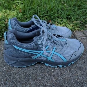 ⚠️Sold⚠️Brand New Asics Gel